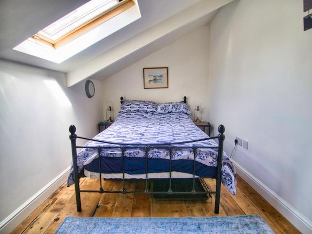 Knocker Cottage Is A 3 Bedroom Made Up Of 1 Double Bedroom And 2 Small Double Bedrooms In Small Village 10 Min To Beaches Camborne Exterior foto